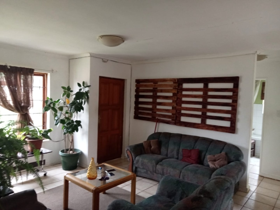 3 Bedroom Property for Sale in Langenhovenpark Free State